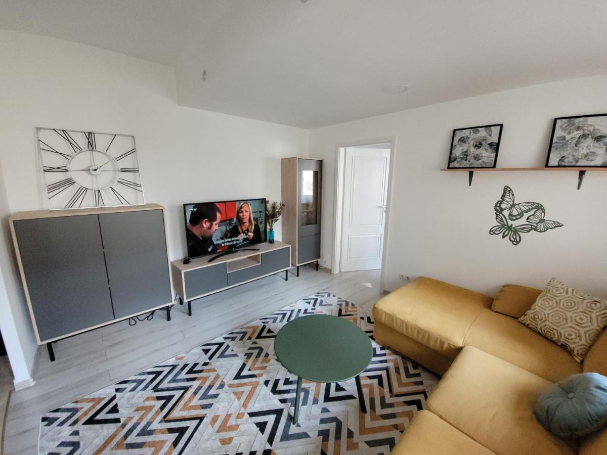 Lovely Apartment Near City Center Kluž Exteriér fotografie